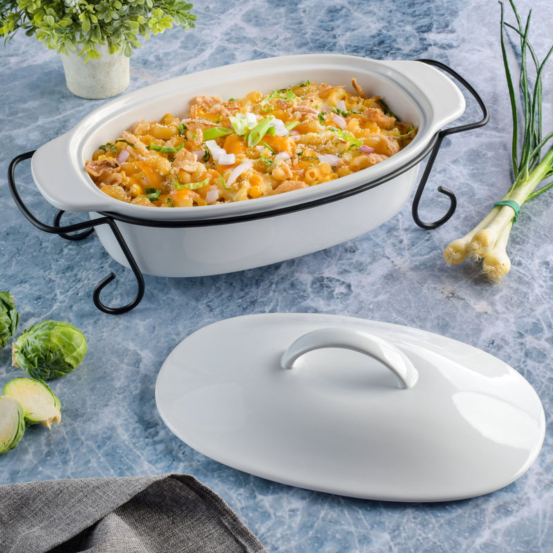 Gibson Elite Gracious Dining 2.2qt Stoneware Bakeware w/ Lid & Metal Rack - White - Oval - Gift Box