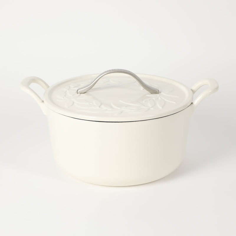 Bloomhouse 7qt Enamel Cast Iron Dutch Oven w/ Embossed Leaf Lid & Wooden Trivet -Silver Cast Stainless Steel Knob - Gift Box w/ Remailer