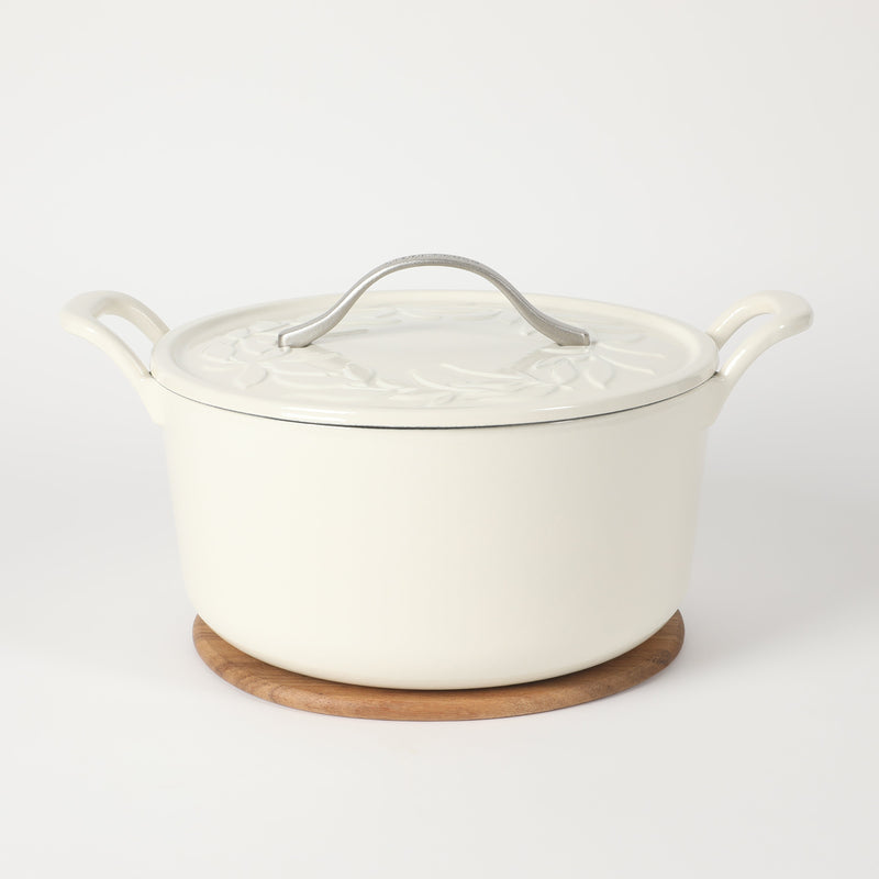 Bloomhouse 7qt Enamel Cast Iron Dutch Oven w/ Embossed Leaf Lid & Wooden Trivet -Silver Cast Stainless Steel Knob - Gift Box w/ Remailer
