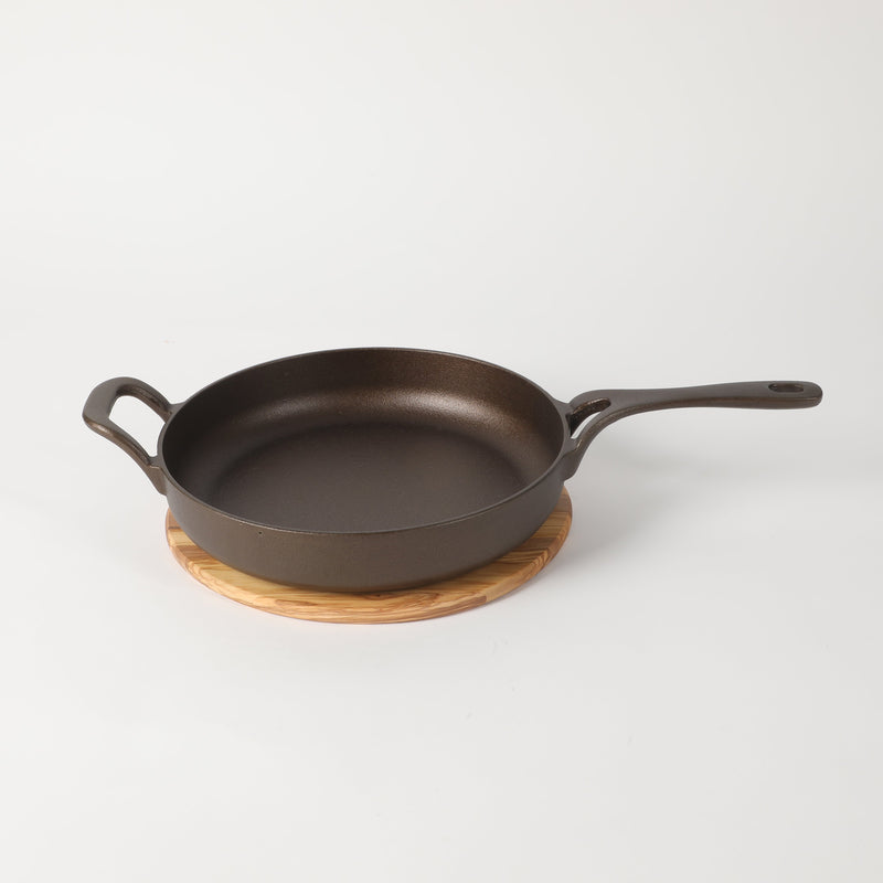 Bloomhouse 10" Preseason Plus Cast Iron Skillet w/ Wooden Trivet - Olive Oil - Gift Box w/ Remailer