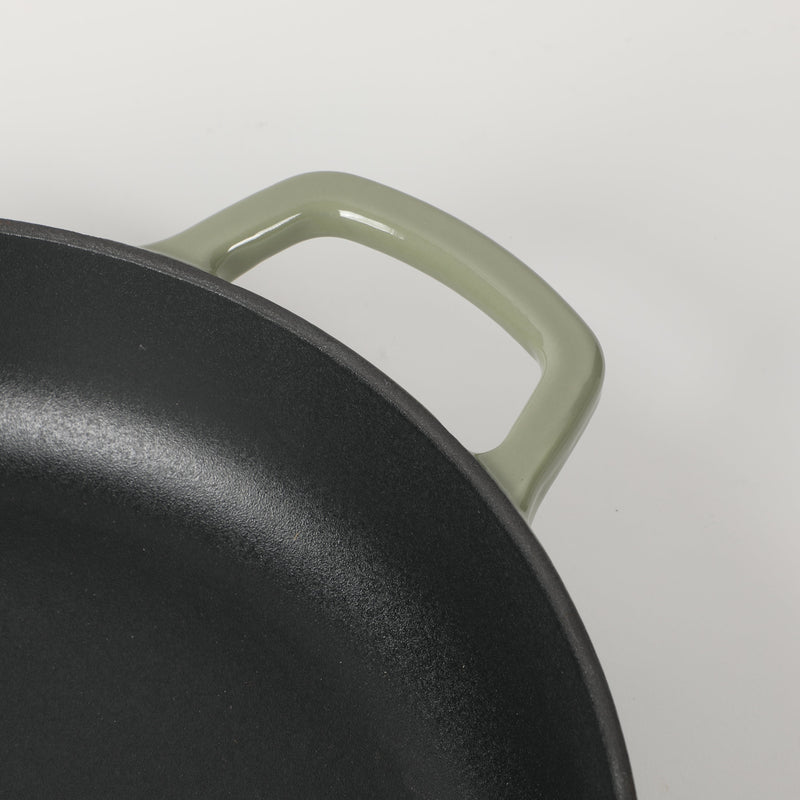 Sur la Table Kitchen Essentials Supper Club 3.75qt Enamel Cast Iron Everyday Pan w/ Borosilicate Lid - Matte Black Enamel Interior - Stainless Steel Knob - Color Sleeve w/ Remailer