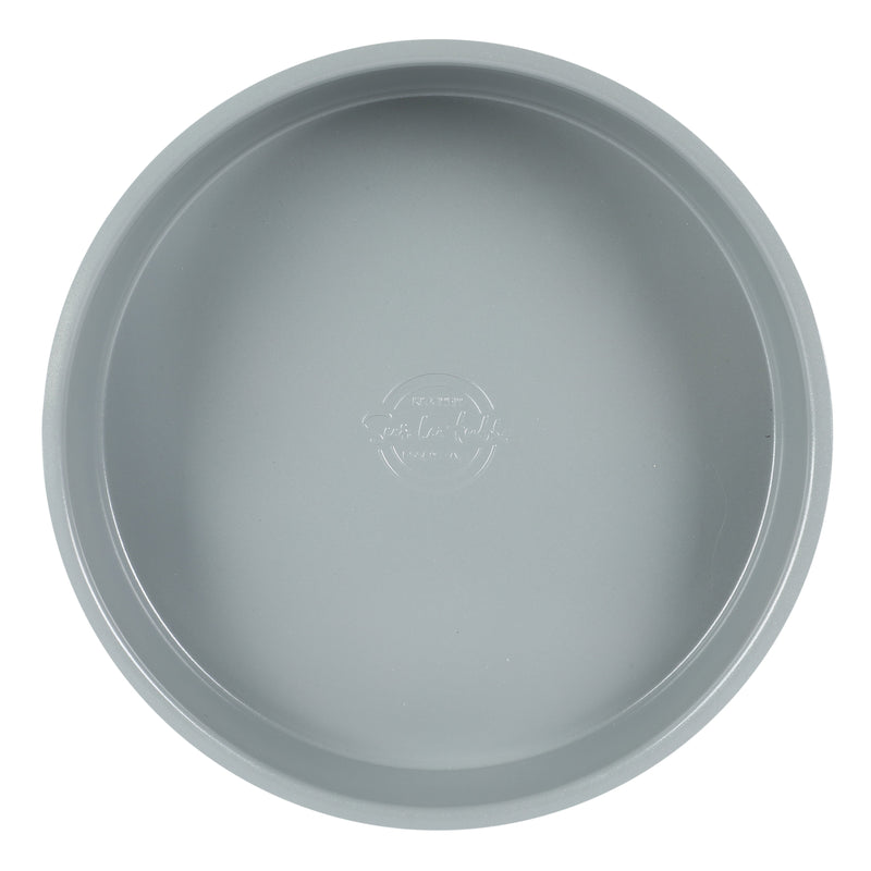 Sur la Table Kitchen Essentials Bake Sale 9" Carbon Steel Cake Pan - Eggshell - Grey Nonstick Interior - Color Label - Round