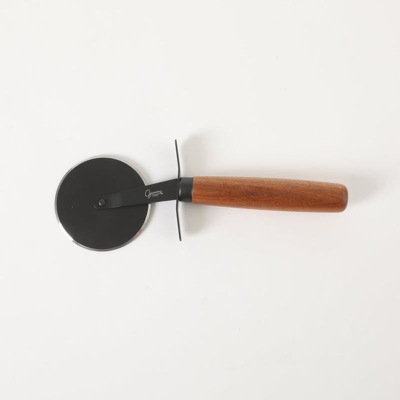 Gibson Elite Gracious Dining Pizza Cutter w/ Leather Hang Rope Serving Board - Black Coating Blade - Acacia Handle - Clam Pack w/ Window Box