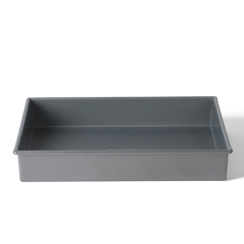 Calphalon Titan 13" x 9" Aluminized Steel Cake Pan w/ Lid - Open Stock w/ Color Sleeve
