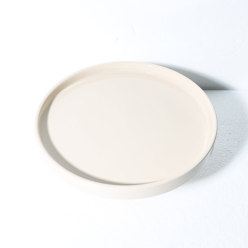 Gibson Elite Gracious Dining 10.7" x 4.5" Solid Color Stoneware Cake Stand w/ Acacia Wood Base - Color Sleeve