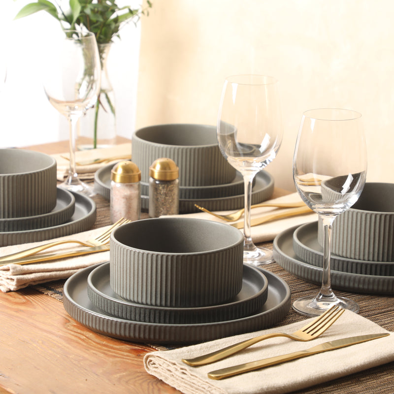 Gibson Elite Townscape 12 pc Reactive Glaze Stoneware Stackable Dinnerware Set - Gift Box w/ Remailer